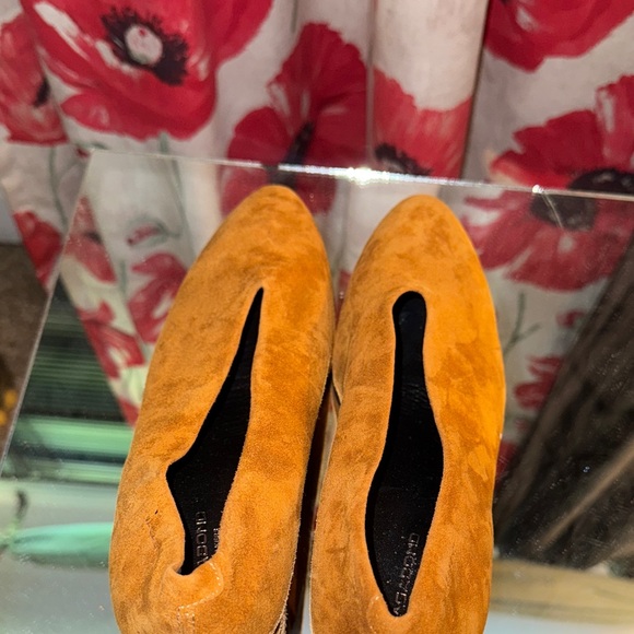 Vagabond Orange Suede Flats - Picture 4 of 4
